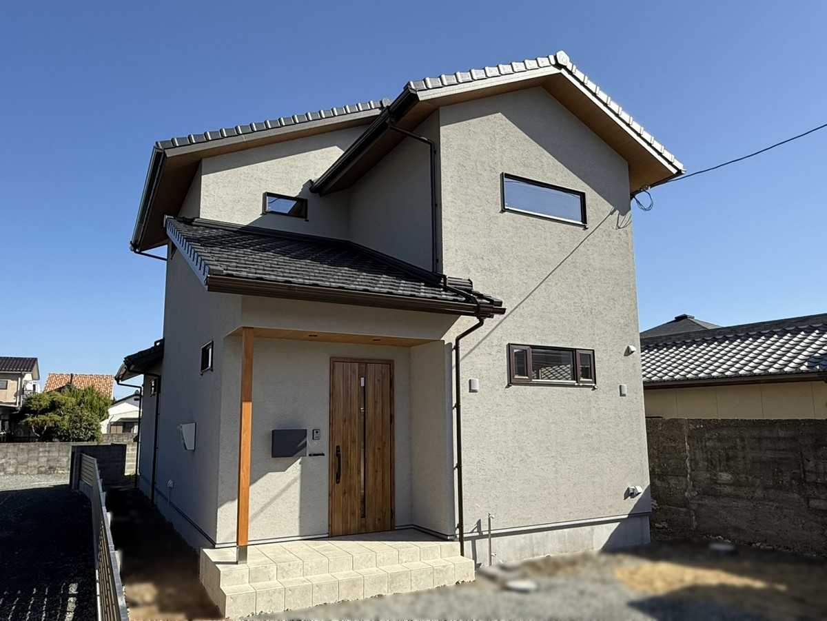 静寂の表情を纏う家(新築) 静寂の表情を纏う家(新築)