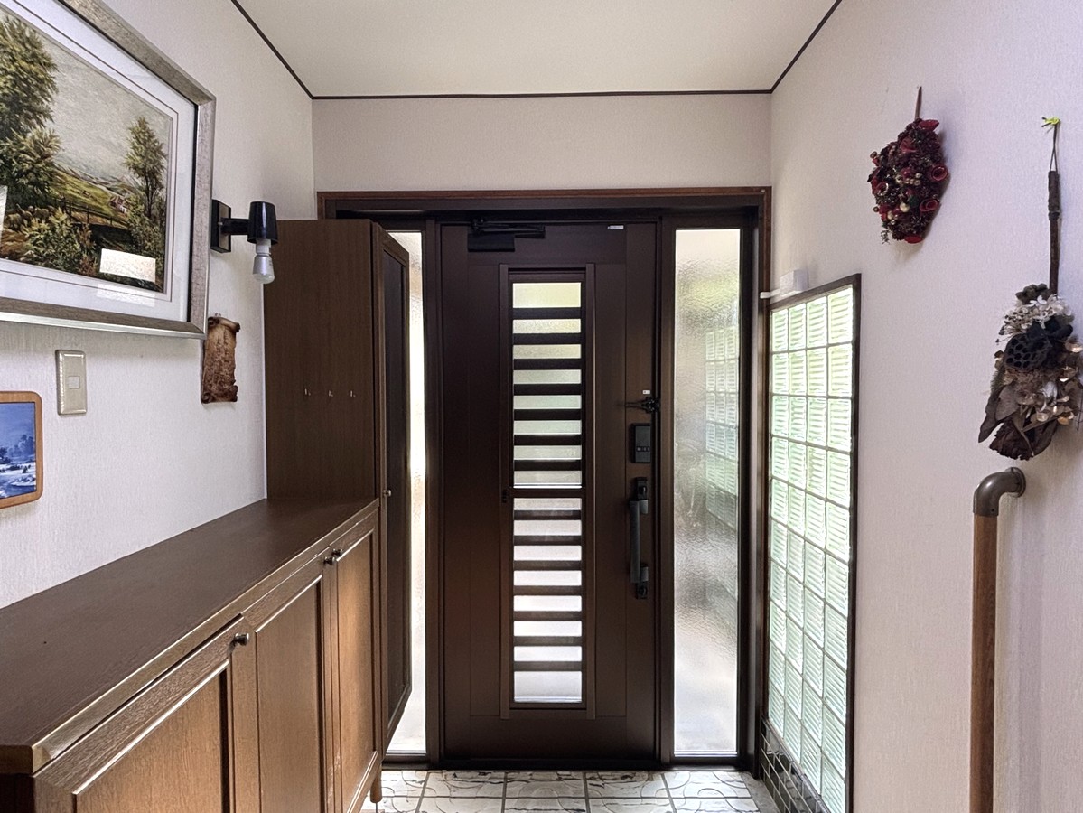 顔認証でラクラク操作の玄関ドア