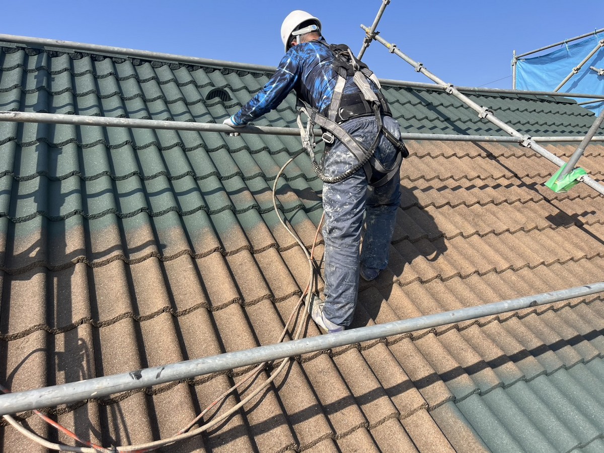 セメント瓦に塗装が必要な理由